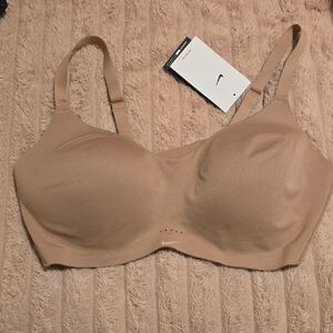 Nike Seamless Beige Bra